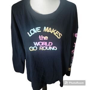 Old Navy Bundle 2 Black Sweatshirts. Size XL and XXL.
